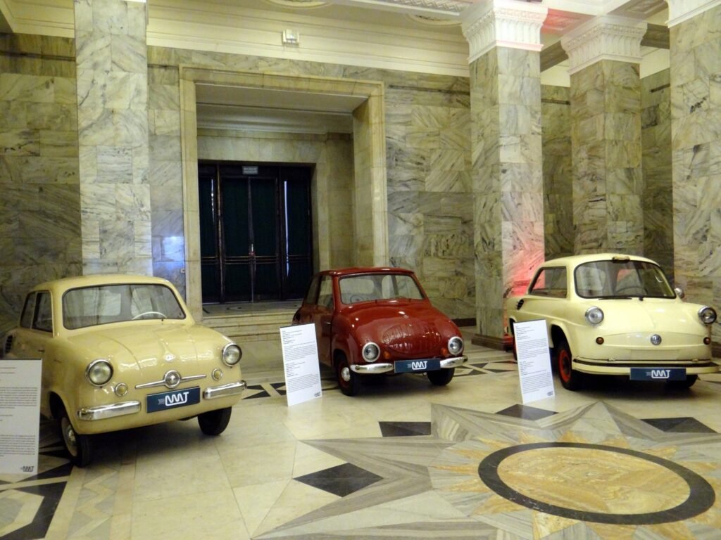Mikrosamochody - Mikrus, Meduza i Smyk.
The microcars - Mikrus, Meduza i Smyk.