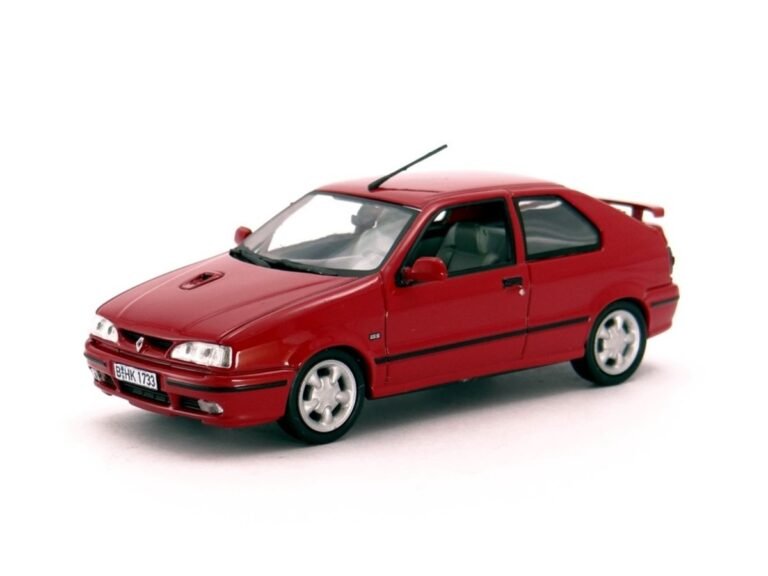 Renault 19 16S 1992 Universal Hobbies, 1/43 scale diecast model car