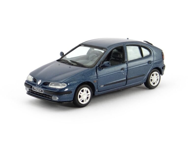 Renault Mégane I 1995 by Vitesse, diecast model car in 1/43 scale