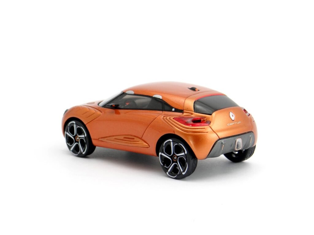 Renault Captur 2011 Concept Car 1:43 scale model car by Spark