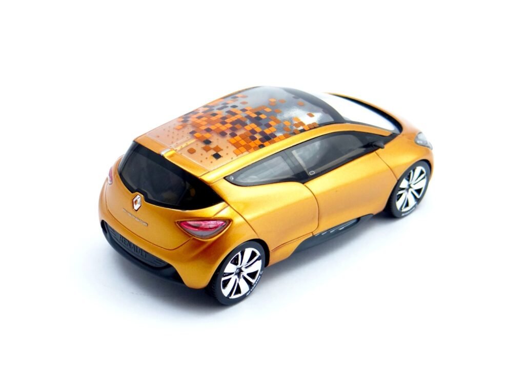 Renault R-Space 2011 Concept Car 1:43 scale model by Spark