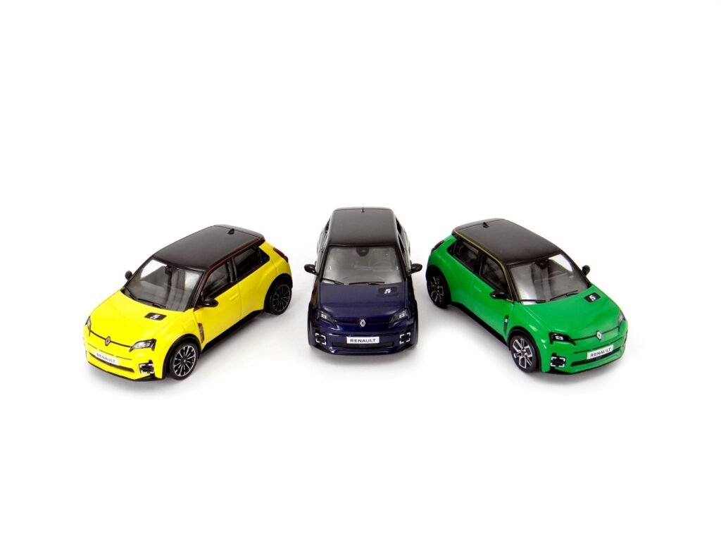 Three Renault 5-ETechs by Norev, view from above