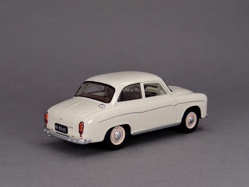 FSO Syrena 104 diecast model car rear and side view