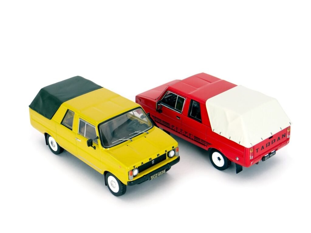 FSR Tarpan 237 and Tarpan 233 diecast model car