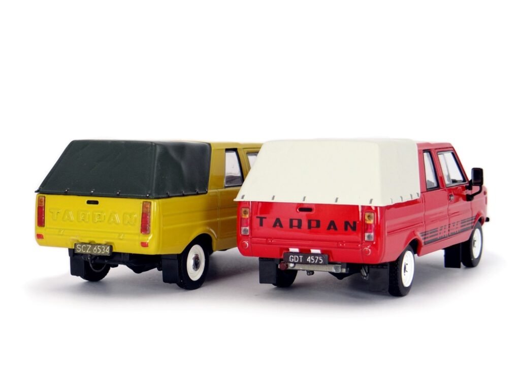 FSR Tarpan 237 and Tarpan 233 diecast model car