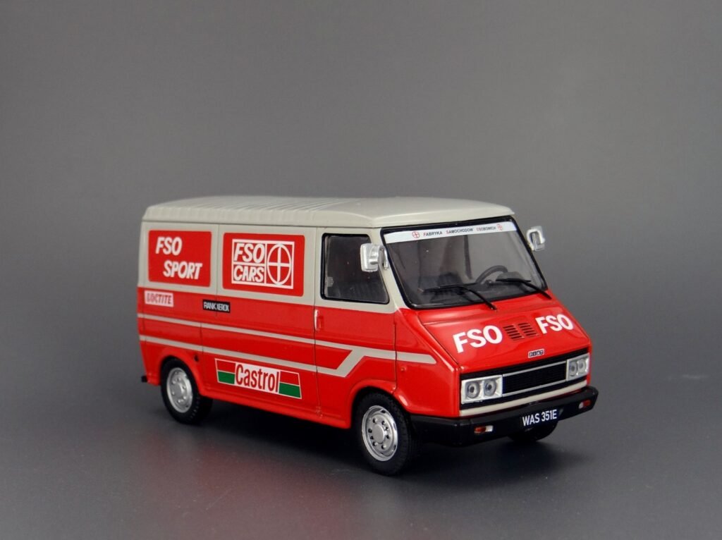 Fiat 242 FSO Sport Rally Service diecast model car