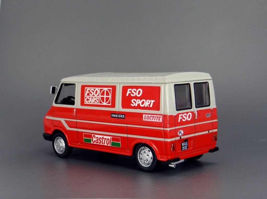 Fiat 242 FSO Sport Rally Service diecast model car