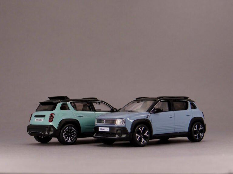 Renault 4 E-Tech 2025 Norev diecast model cars in 1/43 scale