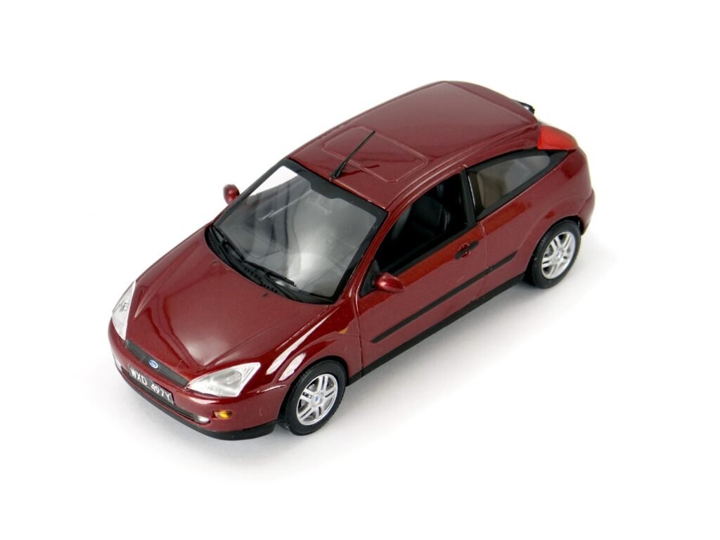 Ford Focus 1998 Minichamps 1:43 scale diecast model car