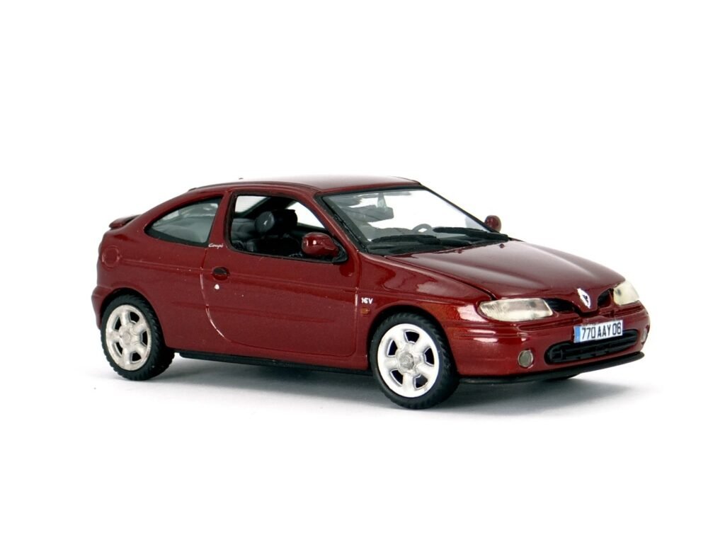 Renault Megane Coupe 1996 Vitesse 1:43 scale diecast model car