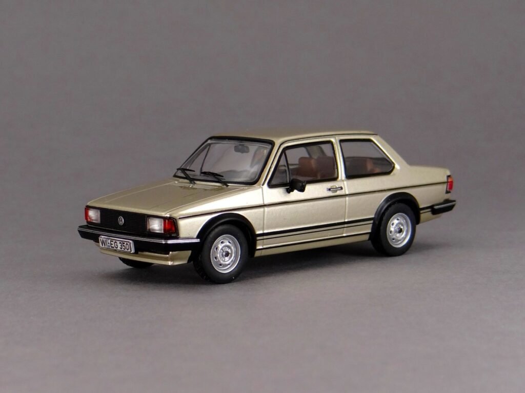 Volkswagen Jetta I 1979 by IXO, 1/43 scale diecast model car