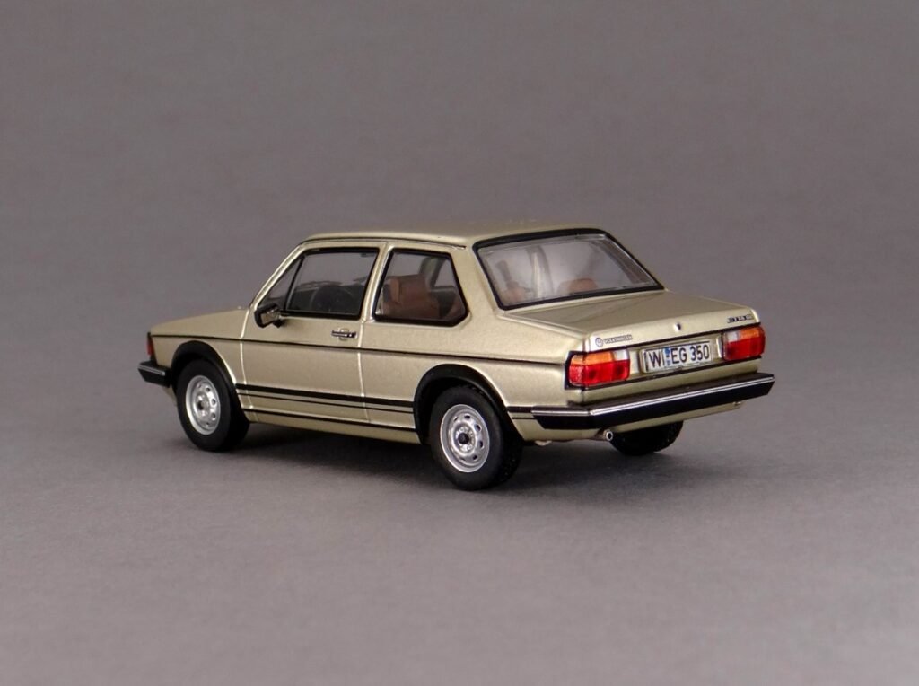 Volkswagen Jetta I 1979 by IXO, 1/43 scale diecast model car