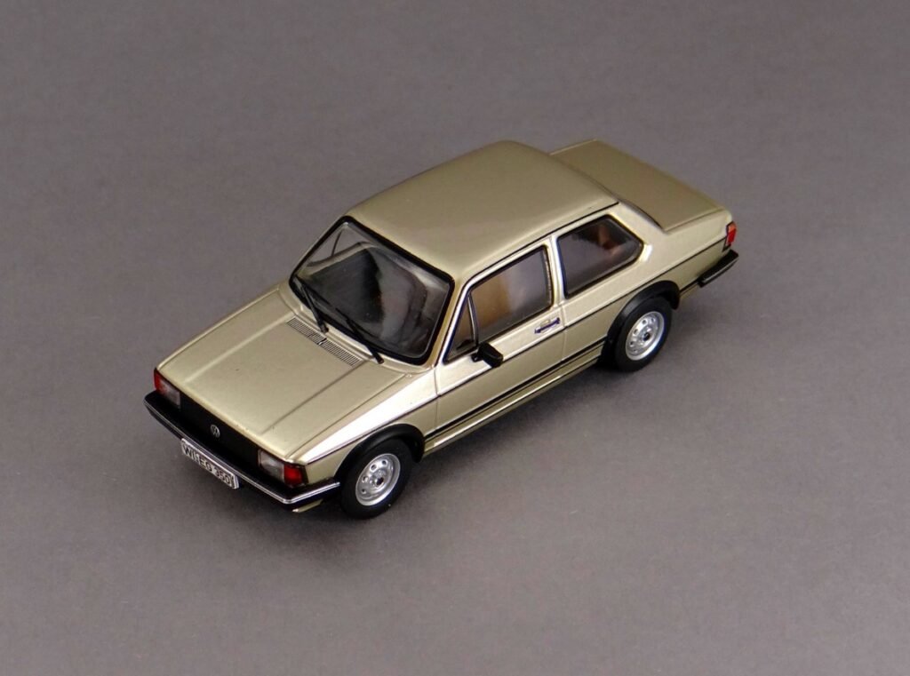 Volkswagen Jetta I 1979 by IXO, 1/43 scale diecast model car