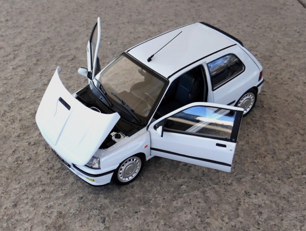 Renault Clio 16S 1991 Norev, 1/18 scale diecast model car