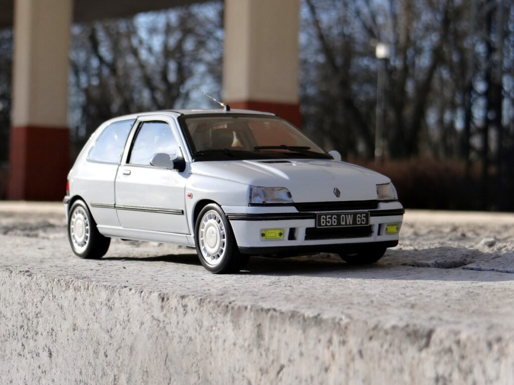 Renault Clio 16S 1991 Norev, 1/18 scale diecast model car