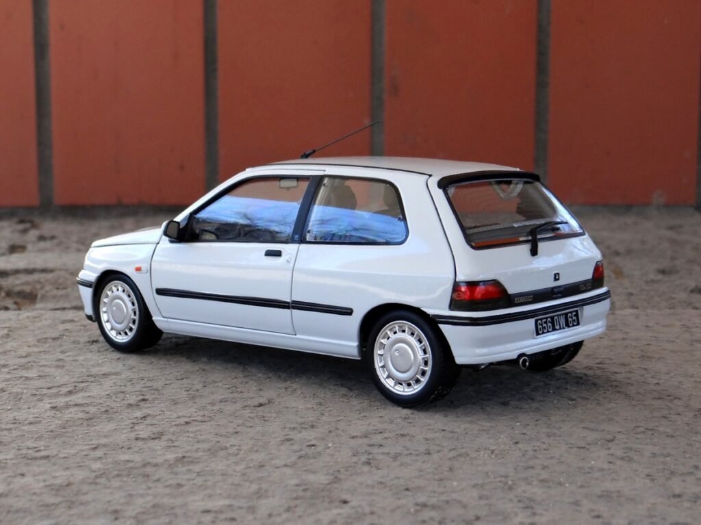 Renault Clio 16S 1991 Norev, 1/18 scale diecast model car