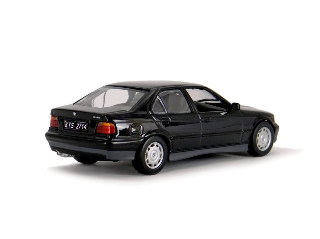 BMW 318i E36 1990 Maxichamps, 1/43 scale diecast model