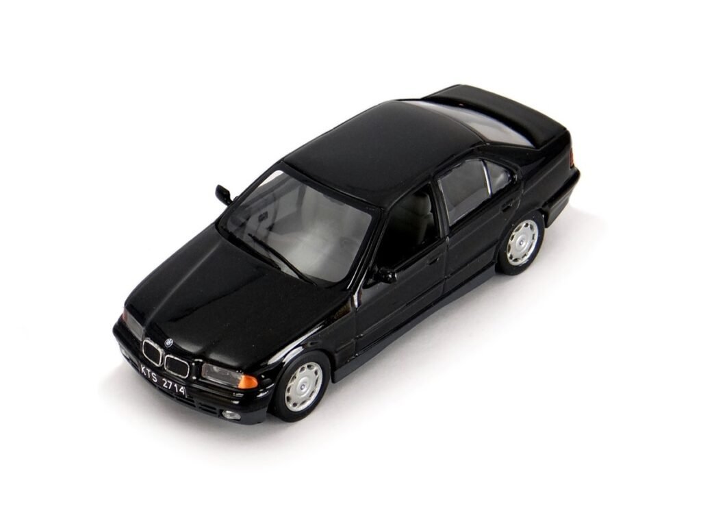 BMW 318i E36 1990 Maxichamps, 1/43 scale diecast model