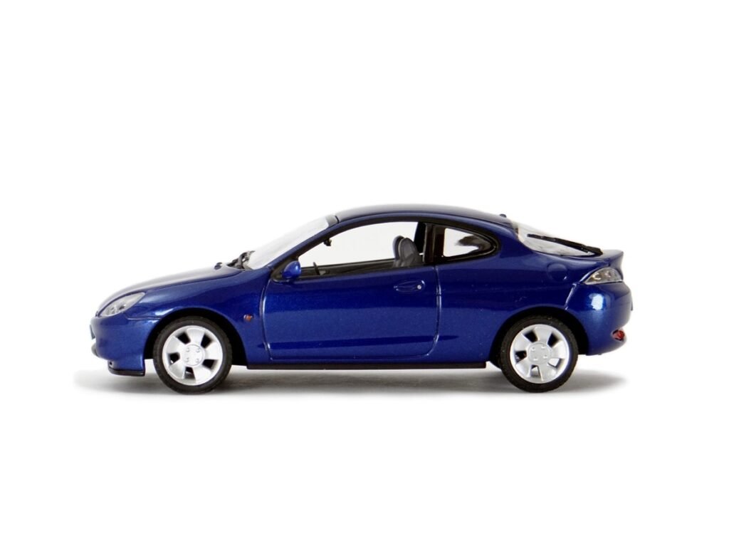 Maxichamps 1/43 scale diecast model car