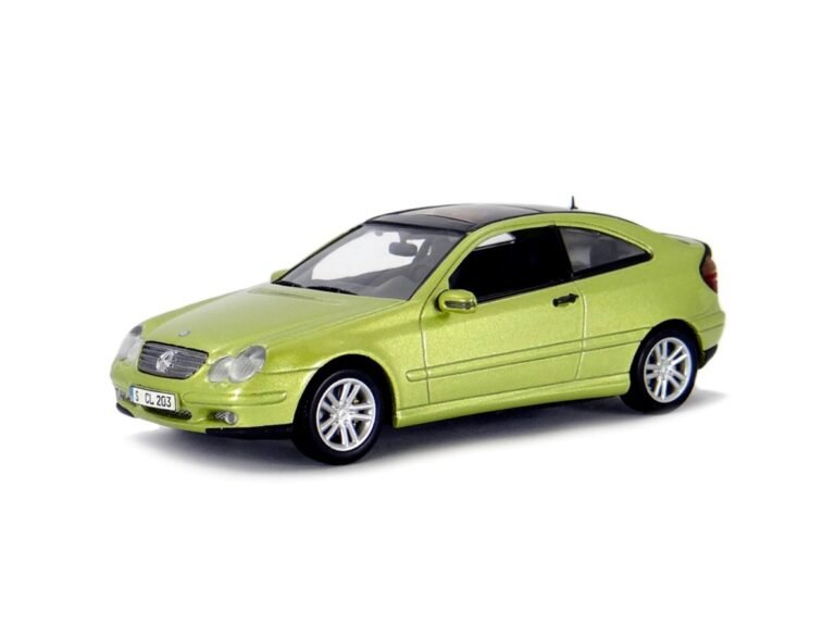 Mercedes-Benz C-Class Sportcoupé 2001 Minichamps, 1/43 scale diecast model car