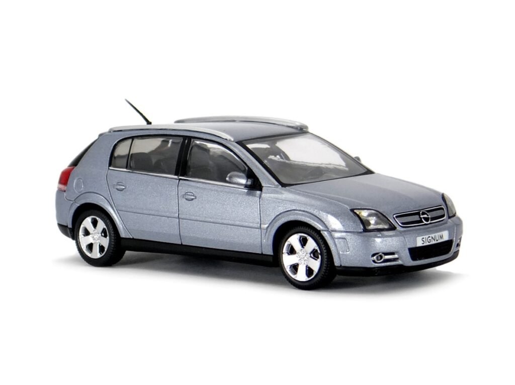 Opel Signum 2003 Schuco, 1/43 scale diecast model