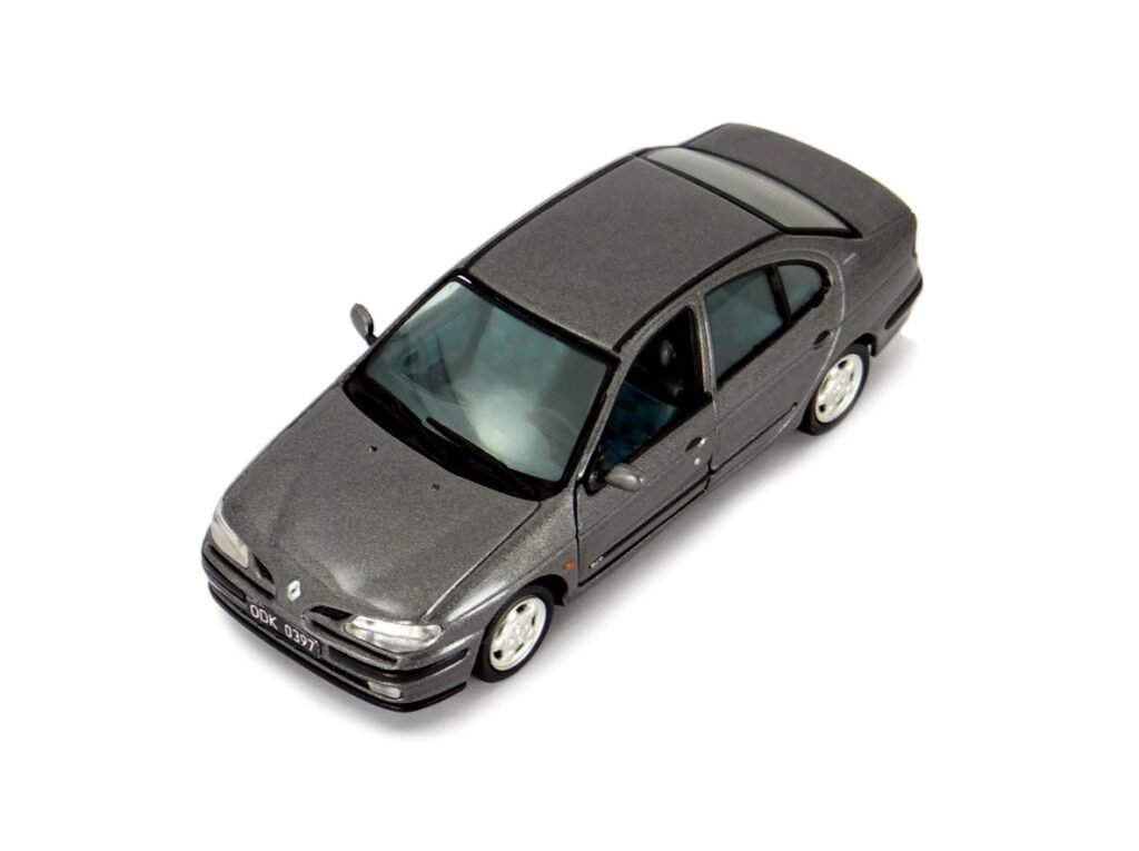 Renault Mégane I Classic 1996 Vitesse, 1/43 scale diecast model car
