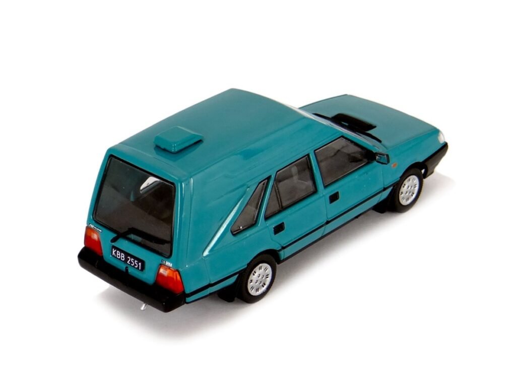 FSO Polonez Cargo 1993 Legendy FSO DeAgostini Polska, 1/43 scale diecast model car