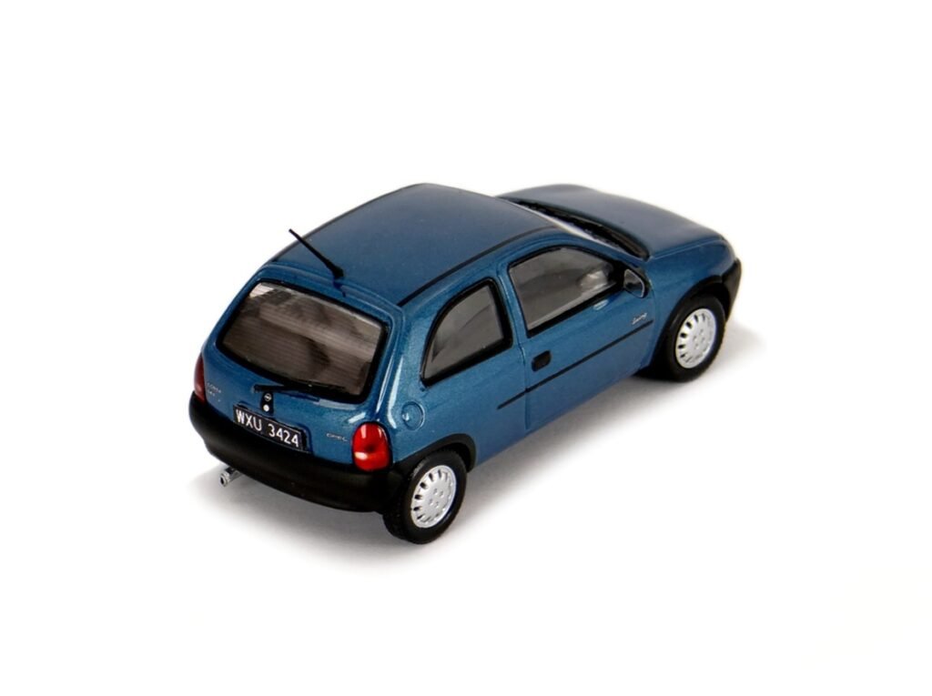 Opel Corsa B Swing 1993 IXO, a 1/43 scale diecast model car