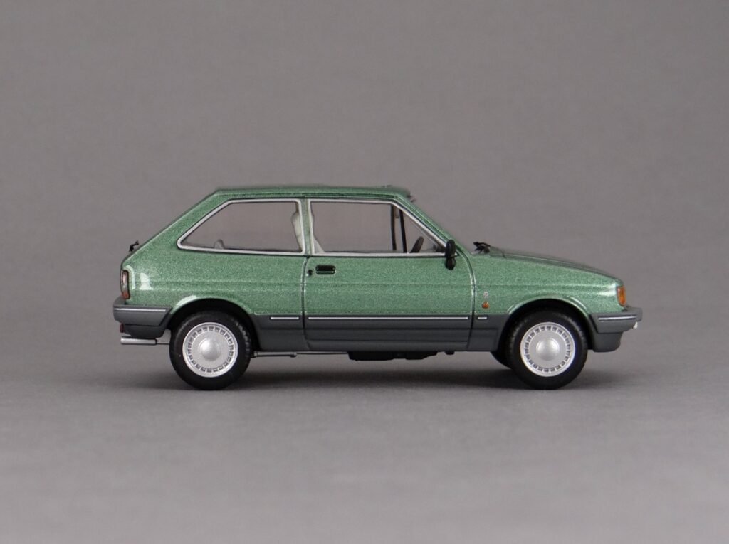 Corgi Vanguards 1/43 scale model car