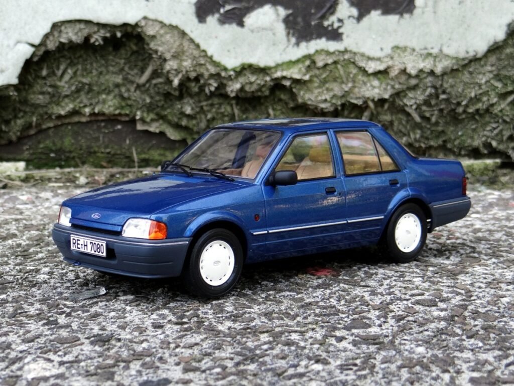 Ford Orion II 1986, MCG 1/18 scale model car