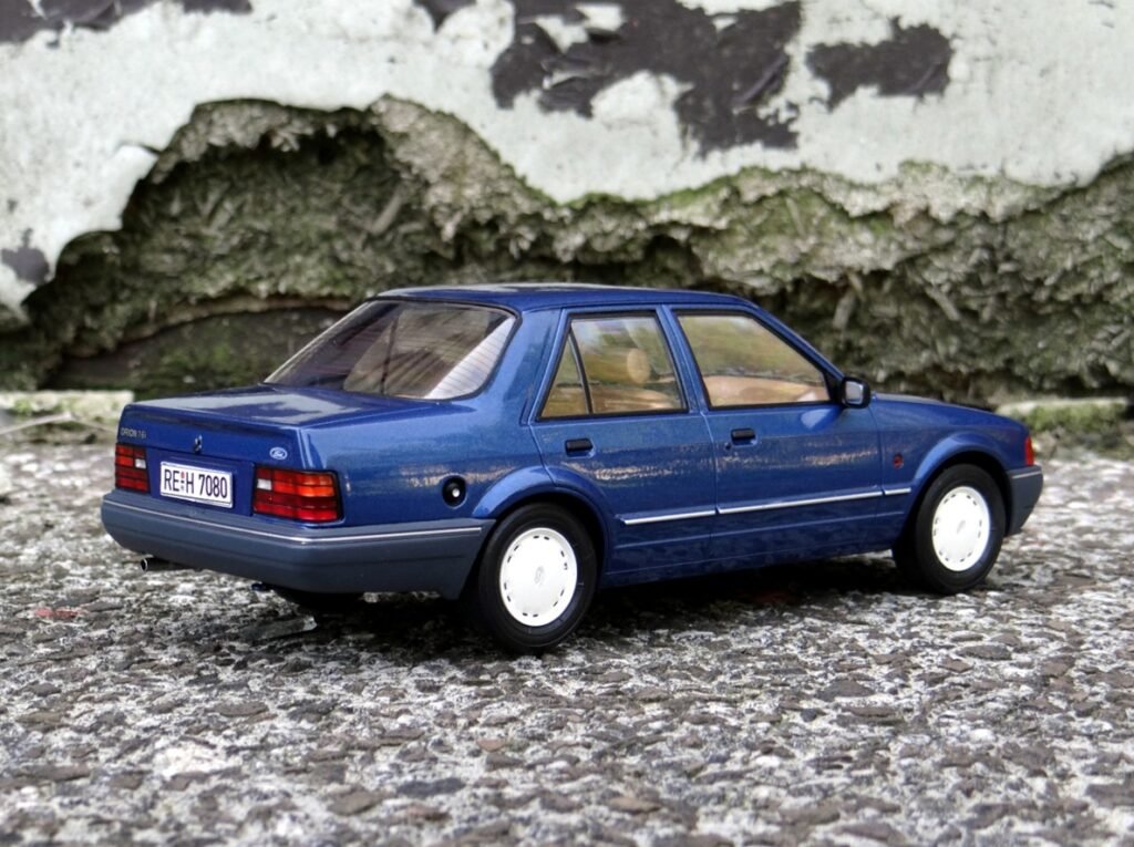 Ford Orion II 1986, MCG 1/18 scale model car