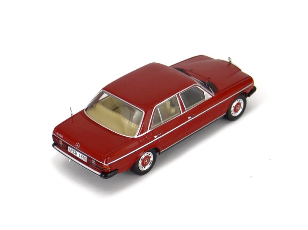Mercedes-Benz 240D W123 1976, IXO, a 1/43 scale diecast model car
