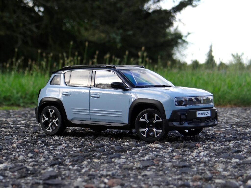 Renault 4 E-Tech Electric, Norev 1/18 scale diecast model car