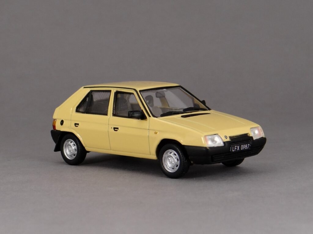 Skoda Favorit 136L 1987 Abrex, 1/43 scale model car