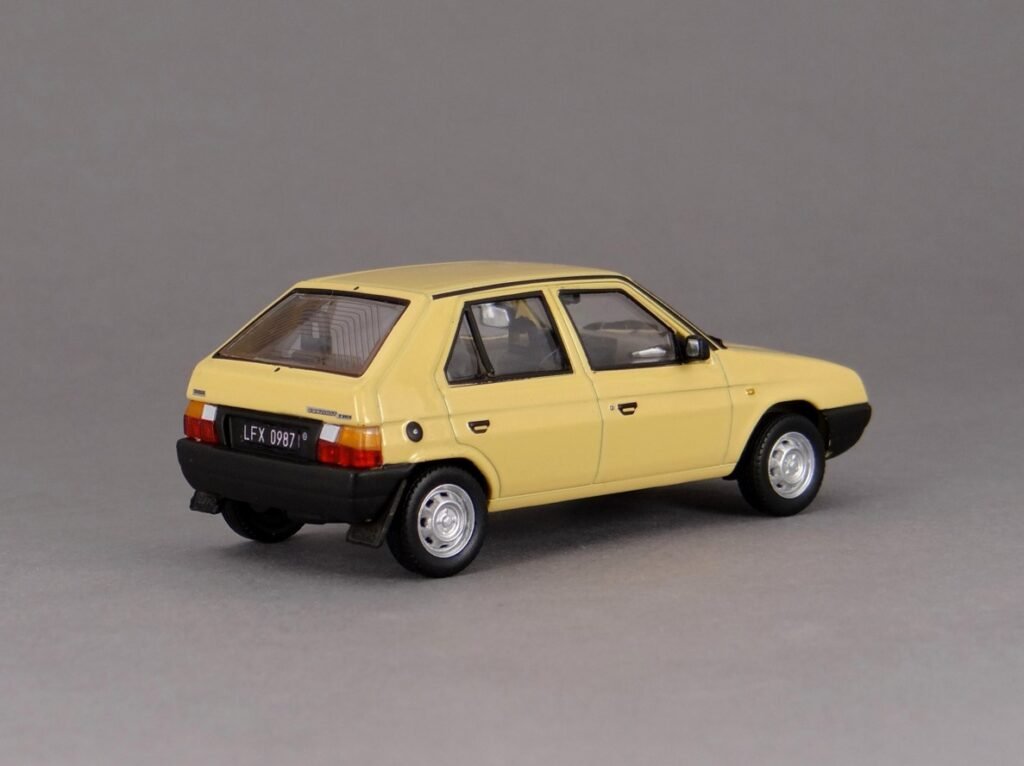 Skoda Favorit 136L 1987 Abrex, 1/43 scale model car