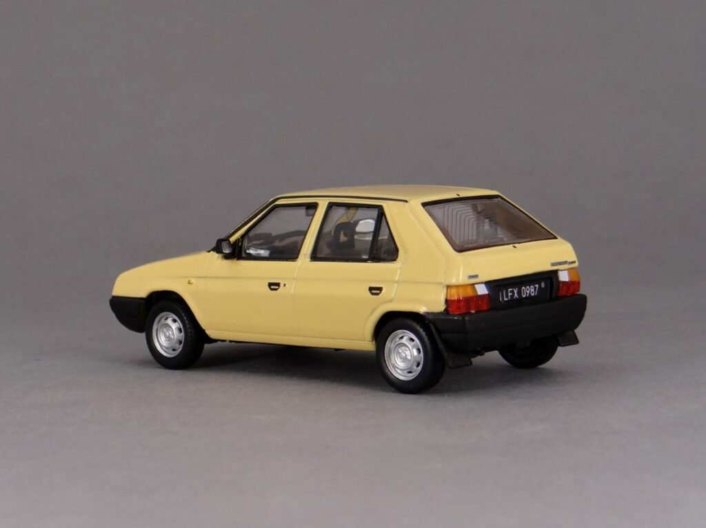 Skoda Favorit 136L 1987 Abrex, 1/43 scale model car