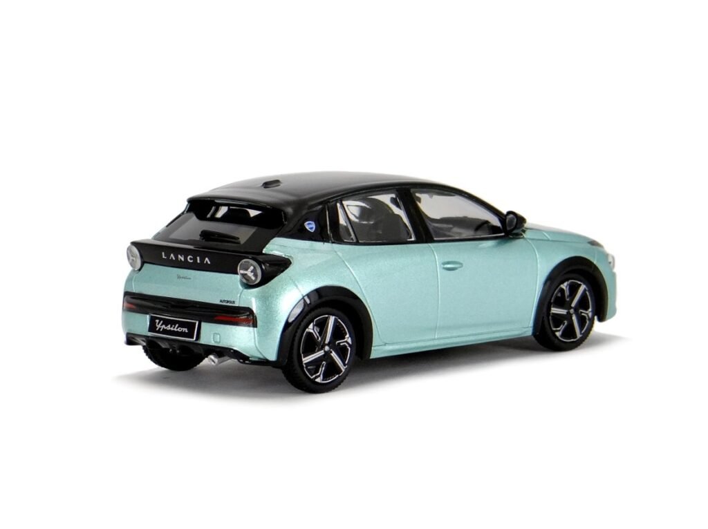 Lancia Ypsilon 2025 IXO, 1/43 scale diecast model car