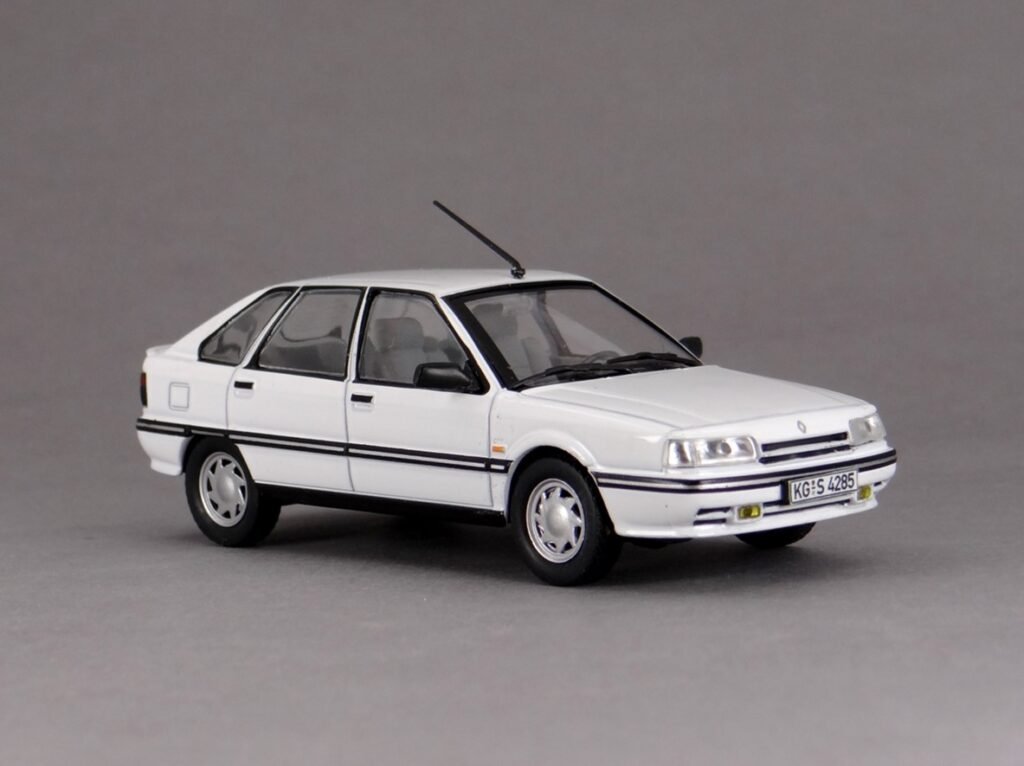 Renault 21 GTX 1990, 1/43 scale diecast model car