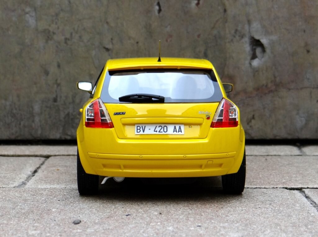 Mitica 1/18 scale resin model car