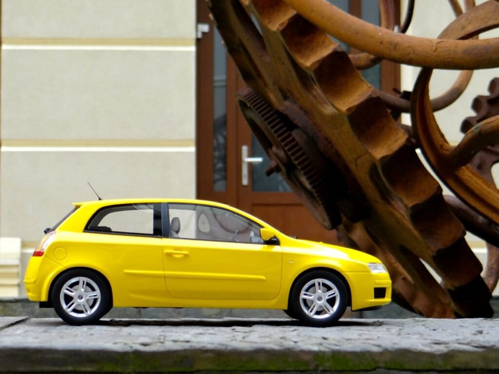 Fiat Stilo Abarth 2.4 20V 2001, Mitica 1/18 scale resin model car