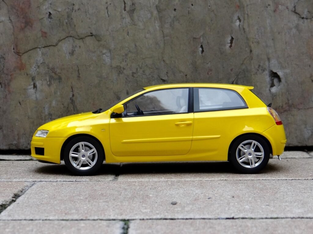 Mitica 1/18 scale resin model car