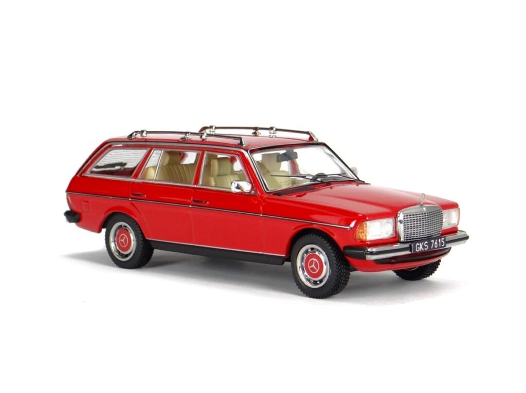 Mercedes-Benz 200T S123 IXO, 1/43 scale diecast model car