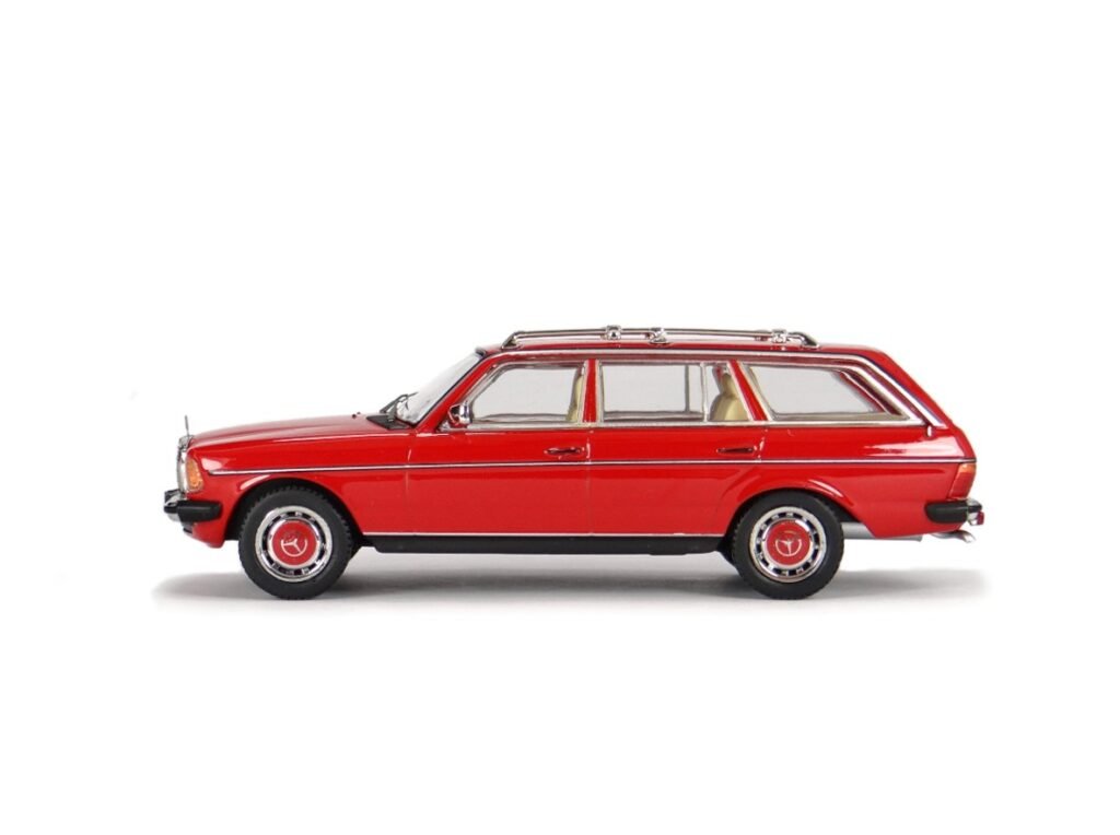 IXO, 1/43 scale diecast model car