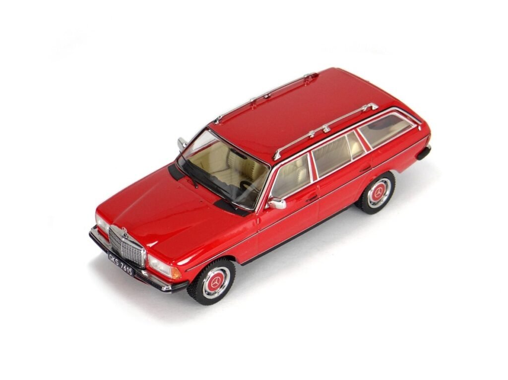 Mercedes-Benz 200T S123 IXO, 1/43 scale diecast model car